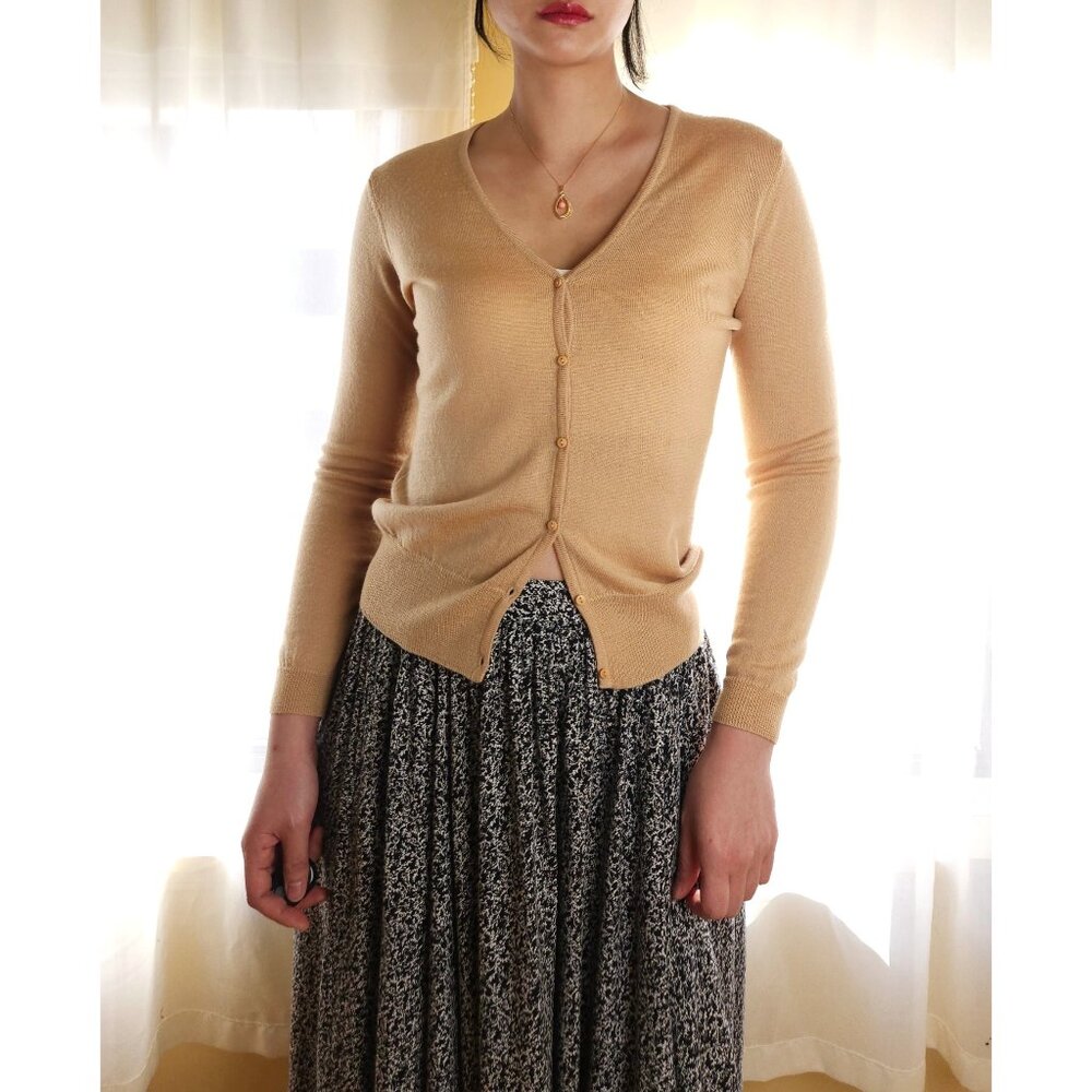 Vintage wool classic v neck fine knit cardigan beige